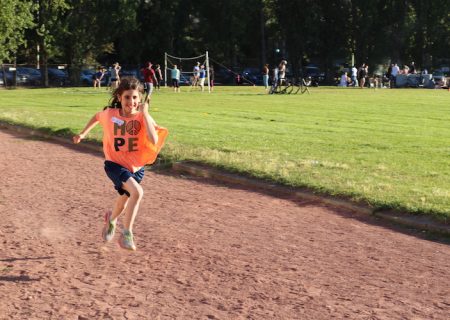 Le programme des nouveaux arrivants de Le sport c’est pour la vie : créer des opportunités pour les enfants et les adolescents