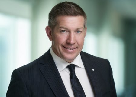 Le défenseur des droits des enfants et ancien joueur étoile de la LNH présentera la conférence de fermeture du Sommet canadien Le sport c’est pour la vie 2019